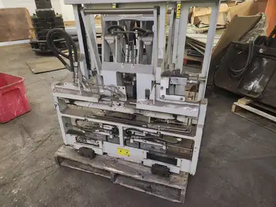 Cascade Mark 55 Push/Pull Forklift Attachment