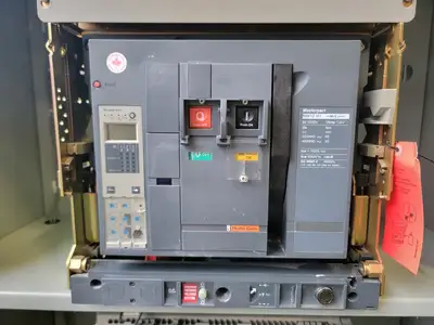 USED SQUARE D NW12H1