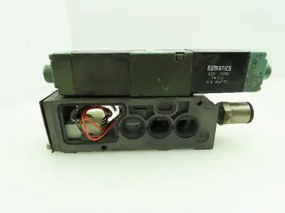 Numatics 082SS415M046P61 Double Acting Solenoid Valve Base 225-369B 24VDC