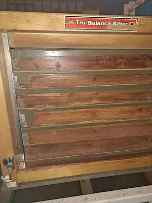 USED GREAT WESTERN 221 TRU-BALANCE SIFTER