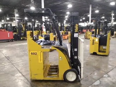 USED 2023 YALE ESC030