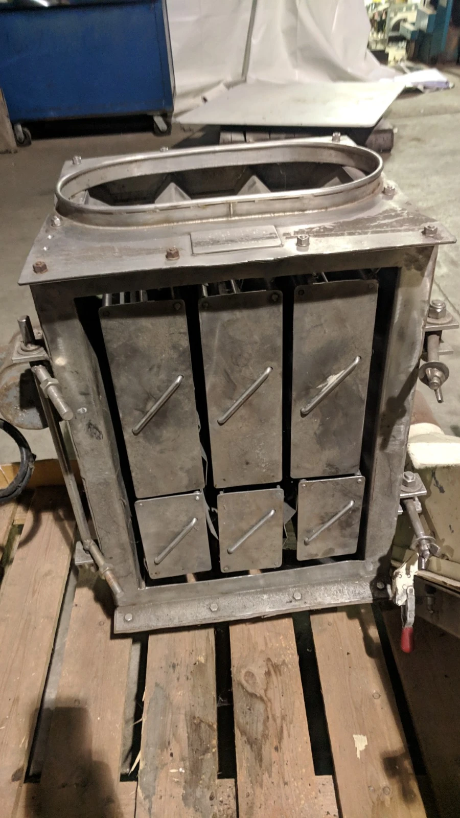 Used _UNKNOWN_ VERTICAL VERTEX Magnets Minnesota US | A&I Equipment #1317451