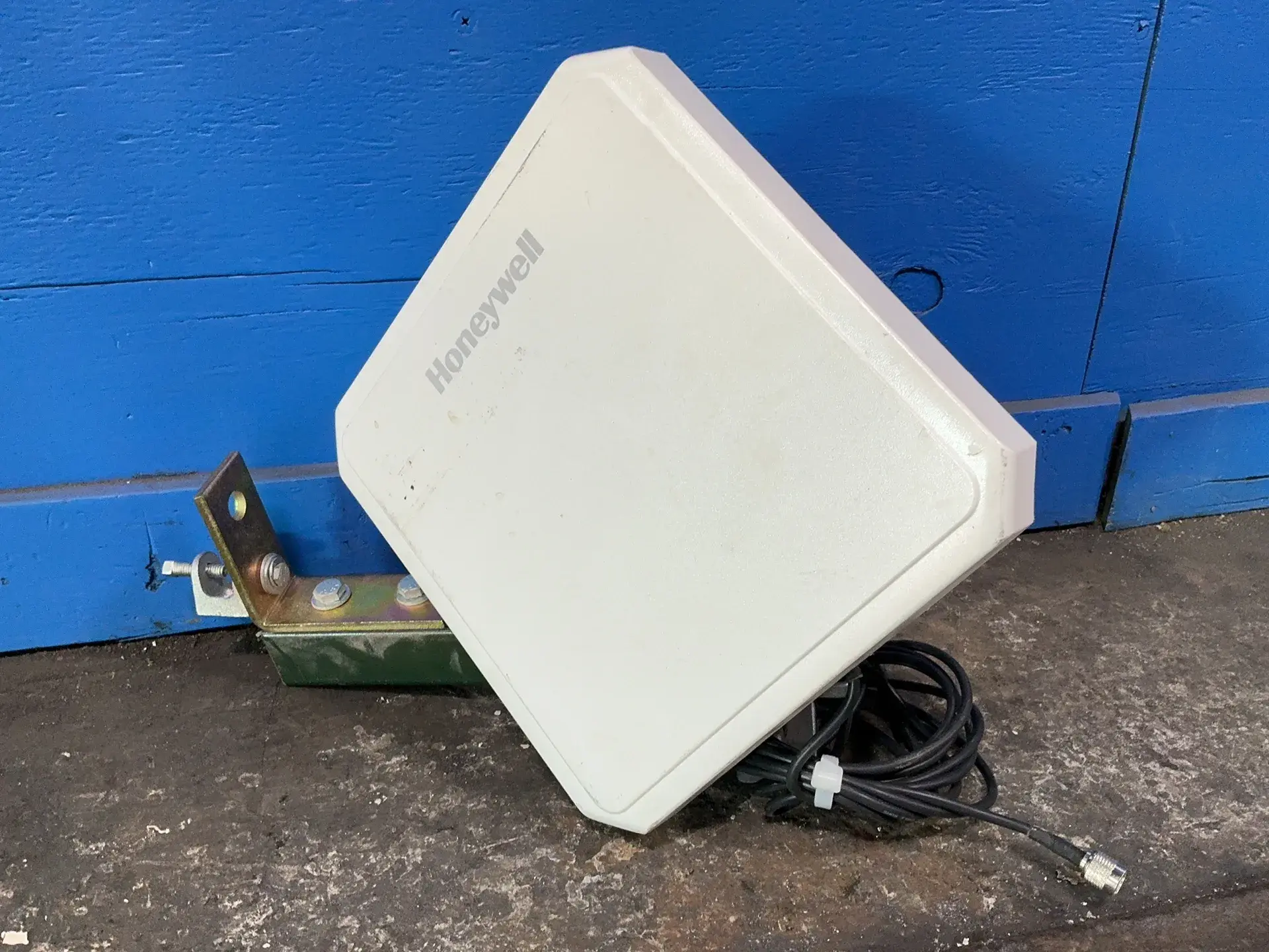 Used HONEYWELL 1A40A Antennas EMI EMC Equipment Ohio US | HGR 24 #1437849