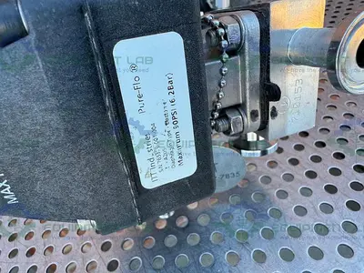 USED 5 ITT PURE FLO .5-316L- RA20MAX 6 WAY DIAPHRAGM VALVE W/ 1/2" SANITARY FITTING