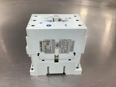 Allen Bradley 100-C60*00 /B Contactor w/100-S Aux Contact 120V Coil