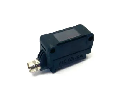 USED KEYENCE SQUARE RETRO-REFLECTIVE SENSOR M8 CONNECTOR TYPE