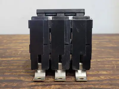Used EATON BAB3020H Switchgears British Columbia CA | Lenmark #241990