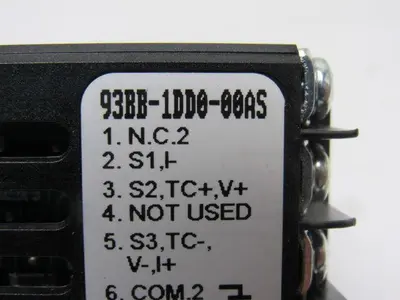 Trine 93BB-1DD0-00AS Temperature Controller Green Red Display 100-240V