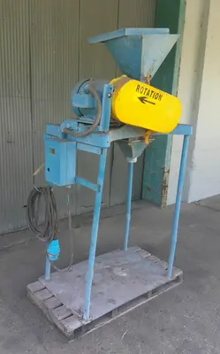 SPC8278  Mill Fitzpatrick Fitzmill, Stainless Steel, 2 hp, chute type feed