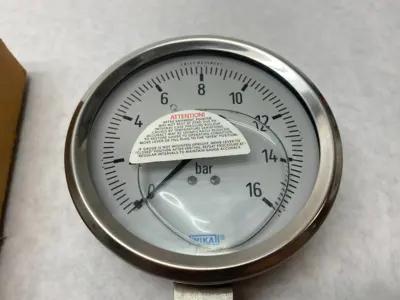 USED WIKA PRESSURE GAUGE: 4" DIAL, 0 TO 16 PSI, 1/4" THREAD, BSPP, BTM MOUN
