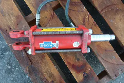 Hydro Pack w/ 2-position Electric DCV and Hydraulic Cylinder