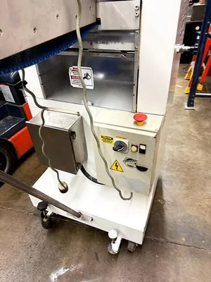 EMPIRE S-180/GMP-2 Bagel Divider Former > Dual Lane Bagel Divider Former | Harvest Equipment and Fabrication Inc (4)