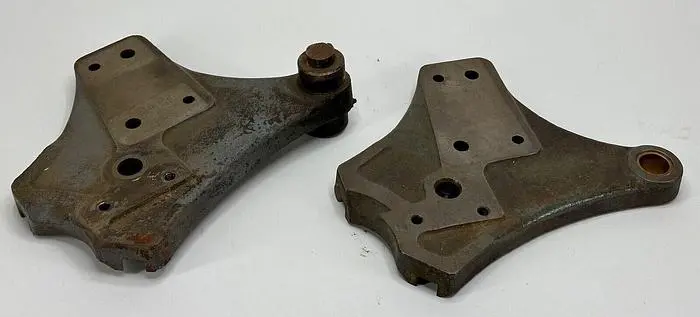 Delta Unisaw Trunions ~ Pair ~ LTA 406/408  (6220)