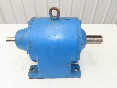 Sew Eurodrive R70 Inline Helical Gearbox 8.9:1 Reducer Foot Mount 3540 In-Lb