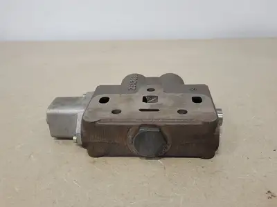 Hydraulic Valve Section 254286