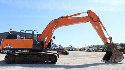 USED 2022 Hitachi ZX350 LC-6N