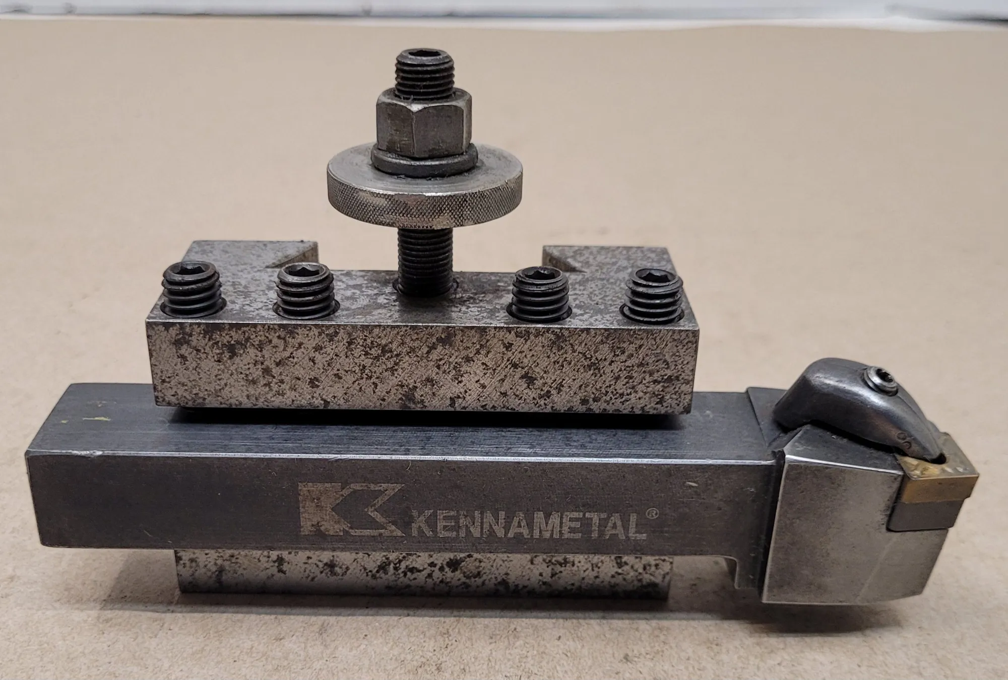 USED KENNAMETAL CXA 1