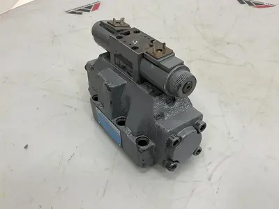 USED VICKERS DG5S-8-31C-E-T-M-U-HL7-B13-30-EN502