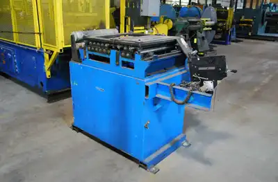 24″ MICHIGAN ROLL FORM 16-Roll Stock Straightener