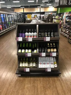 10’x4′ Wine display