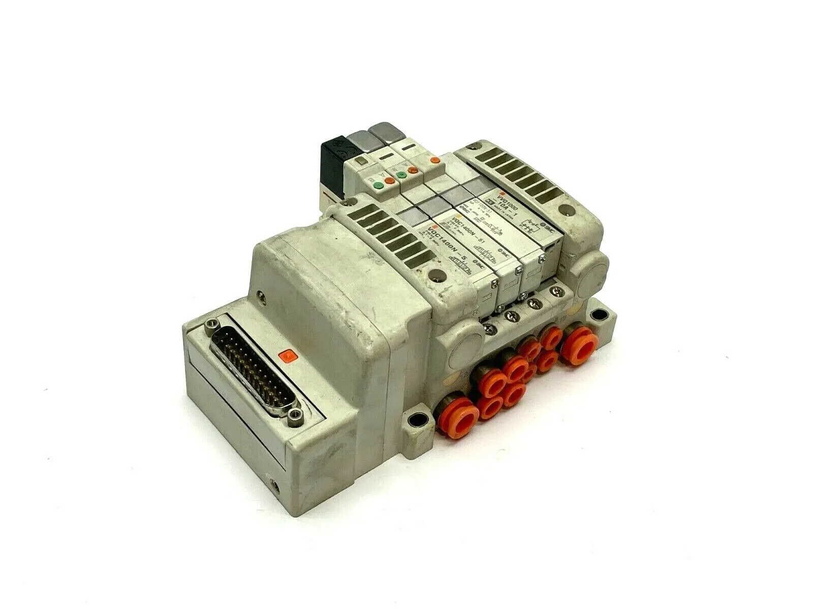 VV5QC11-04N3FD0-S,VVQ1000-10A-1,VQ1100N-51,VQC1400 | SMC VV5QC11-04N3FD0-S Pneumatic Manifold Base w/ Solenoids - Used