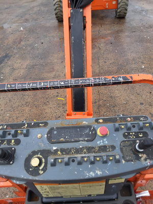 USED 2013 JLG M600JP