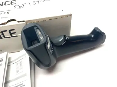 USED KEYENCE HANDHELD CODE READER, STANDARD, WIRELESS