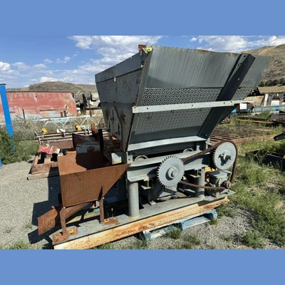 Shuffle Plate Hopper Feeder