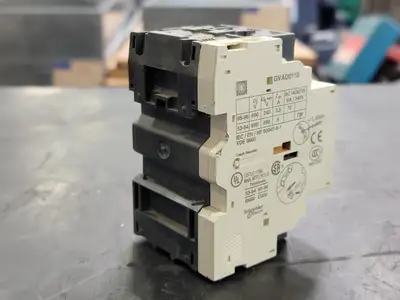 Used SCHNEIDER ELECTRIC GV2ME08 Switchgears British Columbia CA | Lenmark #241850