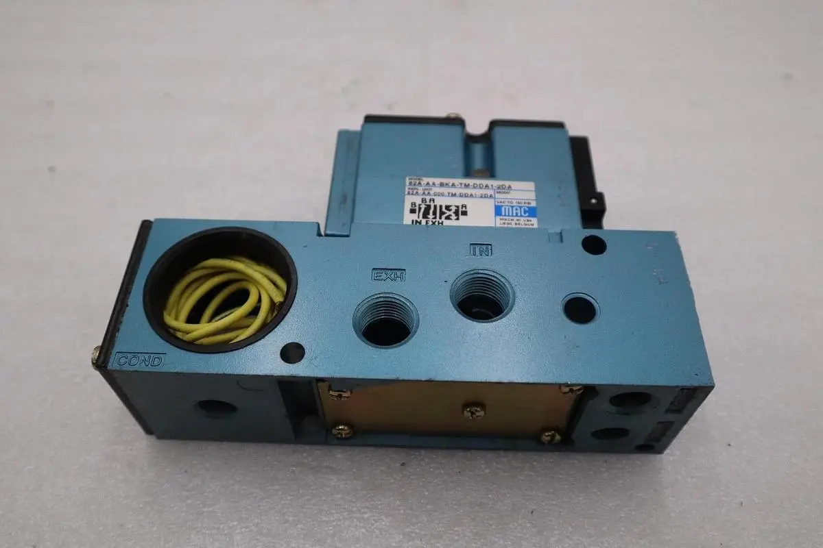 MAC VALVES INC 82A-AA-BKA-TM-DDA1-2DA  / 82AAABKATMDDA12DA (NEW) STOCK H1761
