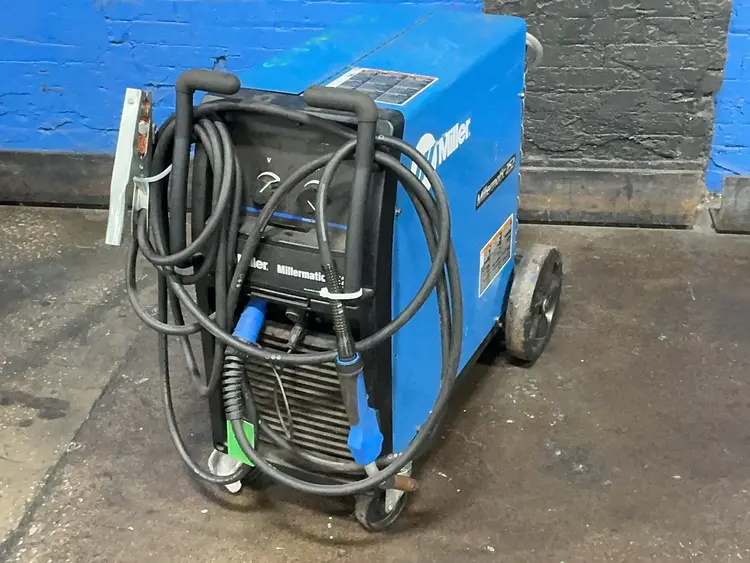 Used MILLER MILLERMATIC 252 Mig Welders Ohio US | HGR 24 #1543301