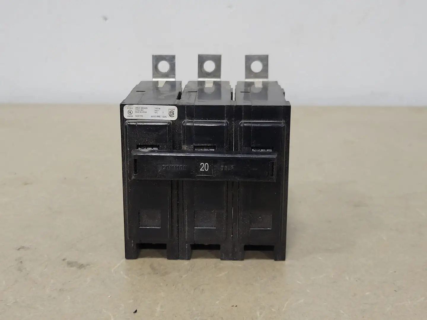 Used EATON BAB3020H Switchgears British Columbia CA | Lenmark #238505