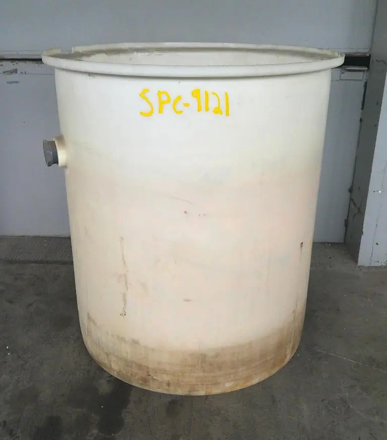 SPC9121  Tank 175 gallon vertical tank, poly, flat