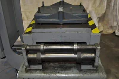 12" x .125" CWP COIL STRAIGHTENER