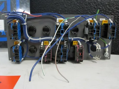 CNC OPERATOR INPUT BUTTON PANEL WITH IDEC KEYS AND BUTTONS