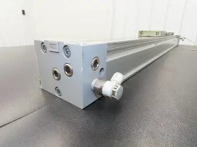 SMC MY1B50-700-Y7BW Linear Slide Guided Rodless Cylinder 50mm Bore 700mm Stroke
