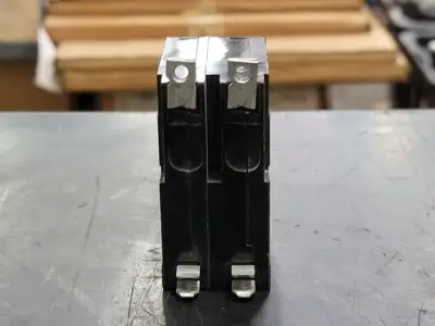 USED SQUARE D QOB230