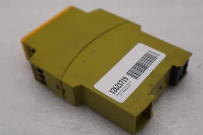 Pilz 774325 PNOZ-X5-24 SAFETY RELAY STOCK B-1578