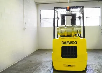 USED 2004 DAEWOO GC25P-3