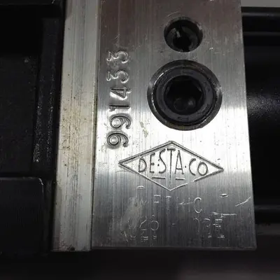 USED DESTACO 991MAR-026M-180B-57-11-DS
