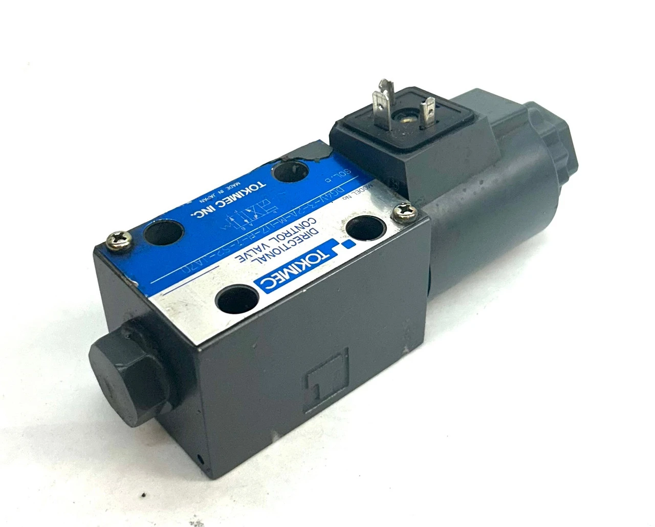 USED TOKIMEC DG4V-3-2A-M-U7-H-7-52-JA70
