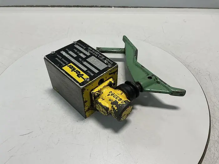 Used PARKER D3MR4B 10 Valves/Fittings Michigan US | Ideal Machinery #697231