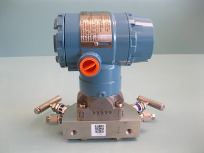 NEW Rosemount 2051CD1A02B1AS5E5M5DZT1CTQ4