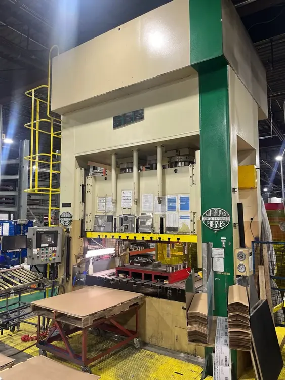 Used 2001 SUTHERLAND SD3-300-84-48-C Hydraulic Presses Illinois US | Revelation Machinery #402560