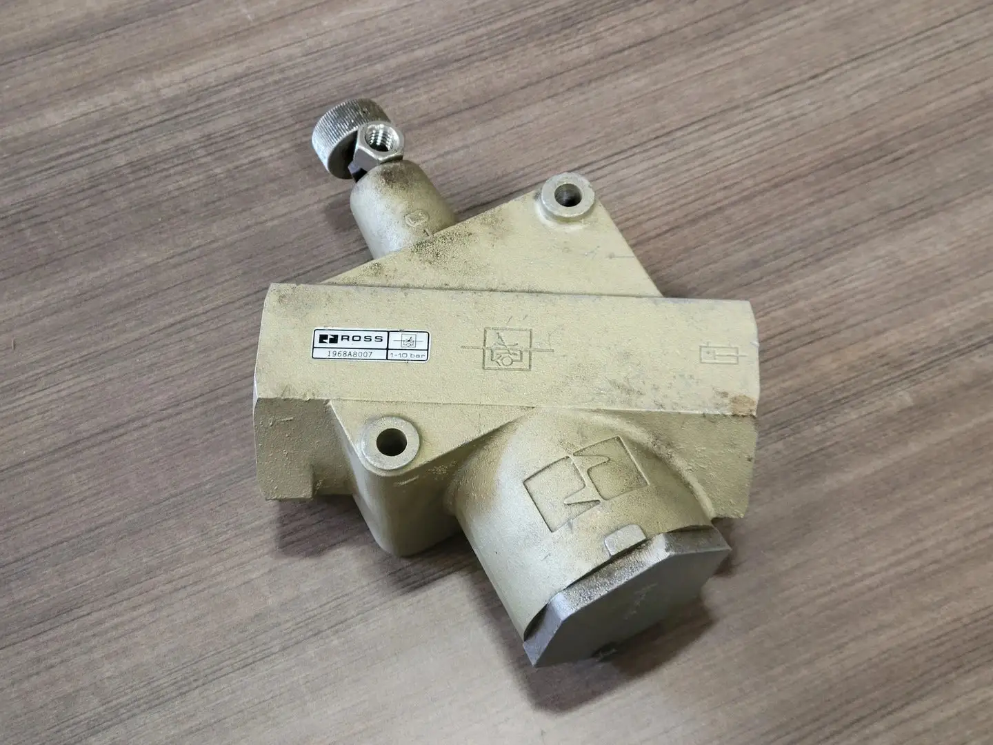 USED ROSS 1968A8007
