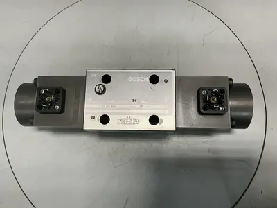 USED BOSCH 0 811 404 843