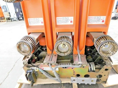 Used GE VB 4.16-350-3 Circuit Breakers Ohio US | Equipment Recovery Corp. #1330504