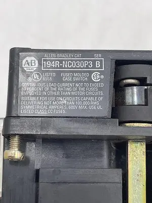 Used ALLEN-BRADLEY ALLEN-BRADLEY 194R-NC030P3 SER B, 194R-HS4 SER A Disconnects | ND Industrial Surplus #1214155
