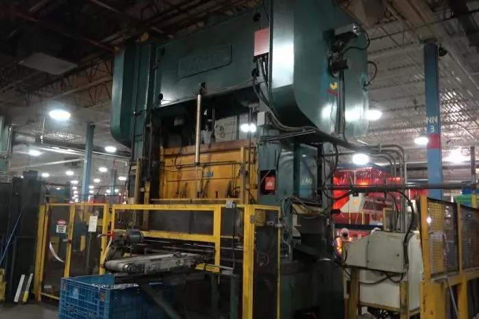 Used 1989 BROWN & BOGGS SS2 400-96-48 Straight Side Presses Ohio US | D & D Industries #437896