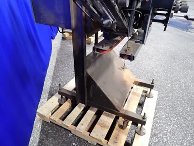 E-pak Machinery  3 Spindle Capper